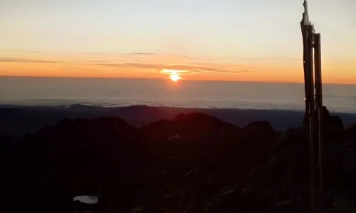 6-Days Mount Kenya Trek: Chogoria to Naromoru Route Hiking Experience